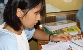 Nữ sinh dang dở kỳ thi về chịu tang cha mắc ung thư gan