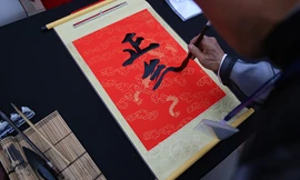 Bản tin 8H: Ông đồ bị “treo bút” vì đánh nhau ở hội chữ xuân