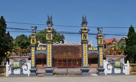 Vẻ đẹp của ngôi đình 300 năm tuổi trước ngày bị 'bức tử'