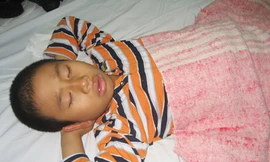 Đỗ Hoàng Anh đang điều trị tại Bệnh viện Hữu nghị Việt Đức Ảnh: K.N