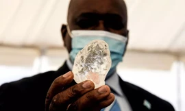 Viên kim cương vừa được tìm thấy ở Botswana năng 1.098 carat.