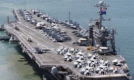 Cận cảnh tàu sân bay uy lực nhất hành tinh