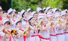 Thiếu nhi đồng diễn ‘Đất nước trọn niềm vui'