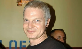 Steve Bing qua đời ở tuổi 55.