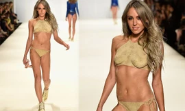 ‘Chân dài’ 9x tung ảnh catwalk với bikini làm bằng... cát 