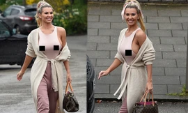 Mẫu nữ ‘bốc lửa’ mặc áo khoét nách sâu, khoe vòng một ‘khủng’ không nội y