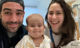 Con gái 9 tháng tuổi của phóng viên CNN nổi tiếng qua đời vào đêm Giáng sinh