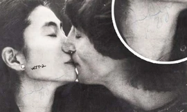 Bán đấu giá album được thủ lĩnh The Beatles ký tặng kẻ sát nhân trước khi bị giết