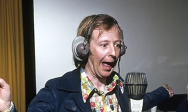 Danh hài Tim Brooke-Taylor qua đời ở tuổi 79 vì COVID-19.