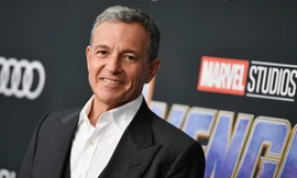 Bob Iger từ chức CEO của Disney.