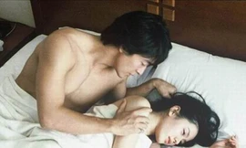 ‘Ngọc nữ’ Son Ye Jin: Hết khỏa thân trên phim đến nghi vấn đồng tính