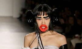 Người mẫu hoá khỉ trên sàn diễn thời trang gây 'sốc'