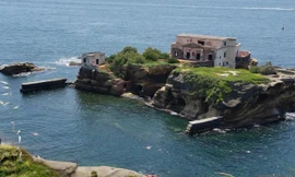 'Rùng mình' những cái chết liên quan đến hòn đảo mang lời nguyền chết chóc