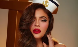 Kylie Jenner vượt Cristiano Ronaldo dẫn đầu danh sách sao kiếm tiền giỏi nhất năm 2020