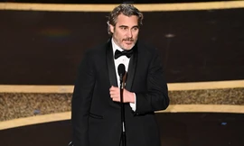 'Joker' Joaquin Phoenix phát biểu bất ngờ sau giành tượng vàng Oscar 2020