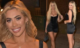 Mặc áo bó vòng một, Chloe Ferry lộ cả điểm nhạy cảm