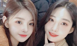 Yiren và Sihyeon của EVERGLOW vừa xác nhận mắc COVID-19.