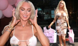 Mỹ nhân 'bất động sản' diện váy hở bạo