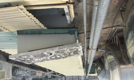 Chung cư Sài Gòn xây cả căn hộ để bán trên lối thoát hiểm 