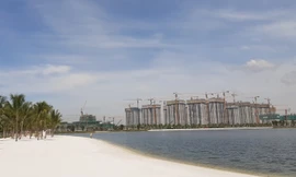 Trung tâm Hà Nội đối mặt với ô nhiễm, khói bụi, kẹt xe khiến người dân có hu hướng tìm mua nhà ở ngoài nội đô để hưởng không gian sống trong sạch