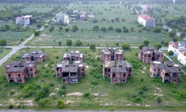 Thị trường bất động sản từ nguy cơ 'bong bóng' sang 'suy thoái'