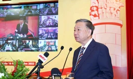 Nêu cao tinh thần phụng sự Tổ quốc, phục vụ Nhân dân