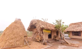 Ngẩn ngơ với khu du lịch tuyệt đẹp bên bờ sông Hồng nơi 'bán vé trở về tuổi thơ'