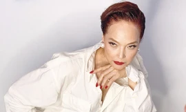 Điều gì khiến NSND Lê Khanh hy sinh mái tóc dài gắn bó 20 năm?