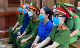 Ông Nguyễn Minh Quân (thứ 2 trái sang