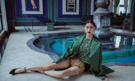 Lương Thuỳ Linh mặc váy xẻ gợi cảm, phô diễn đôi chân dài 1m22 'trứ danh'