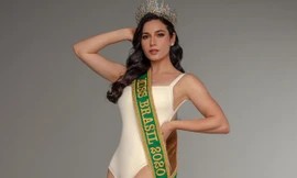 Đường cong nóng bỏng của 'gà chiến' 27 tuổi vừa lên ngôi Hoa hậu Brazil 2020