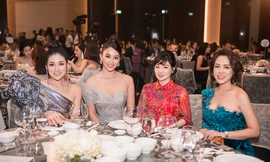 Doanh nhân Việt Anh hội ngộ Hoa hậu Tiểu Vy, Á hậu Tú Anh ở dạ tiệc cuối năm