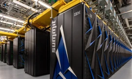 Siêu máy tính mạnh nhất thế giới Summit đang hỗ trợ tích cực các nhà khoa học trong việc nghiên cứu về virus Covid-19.