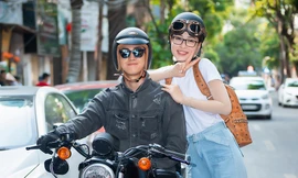 Á hậu Phương Nga được bạn trai Bình An chở bằng xe phân khối lớn cực 'ngầu' trên phố