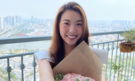 Thuý Vân được tặng nhẫn kim cương đúng ngày 8/3, fan tò mò danh tính bạn trai