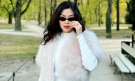 Diễm Trang sang chảnh như fashionista dạo chơi công viên ở Ba Lan sau khi hết phong toả