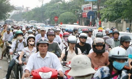 Không thu phí đường bộ gần 1 triệu xe ngoại tỉnh