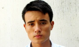 Tước quân tịch thiếu úy công an dàn kịch cướp xe máy