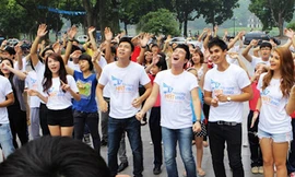 Một hoạt động bên lề hướng đến chương trình “Hãy cùng hát vang”