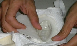 Xác định hai chất 'lạ' trong áo ngực Trung Quốc