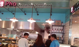 Phở Việt, bếp Tây ở London