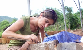 Cô gái Ý ở thung lũng thần linh