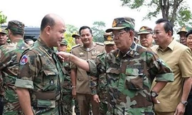 Ông Hun Sen chỉ đạo quân đội chuẩn bị cho xung đột, kêu gọi dân đào hào