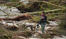 Trại hè biến thành ác mộng, số người chết vì lũ quét ở Texas tăng sốc