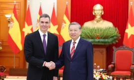 Tây Ban Nha muốn tham gia phát triển hạ tầng, đường sắt của Việt Nam