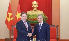 Tổng Bí thư Tô Lâm tiếp Đại sứ Mỹ Marc Knapper. (Ảnh: TTXVN)