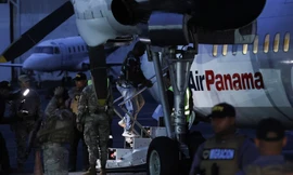 Mỹ trục xuất nhóm người châu Á tới Panama