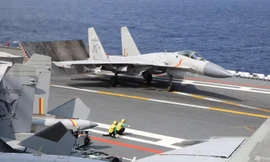 ‘Cá mập bay’ Trung Quốc truy đuổi 'sát thủ săn ngầm' Nhật Bản trên biển