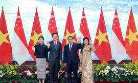 Thủ tướng Phạm Minh Chính chủ trì lễ đón Thủ tướng Singapore Lawrence Wong