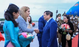 Thủ tướng Phạm Minh Chính và Phu nhân đến thủ đô Tallinn của Estonia. Ảnh: Chinhphu.vn